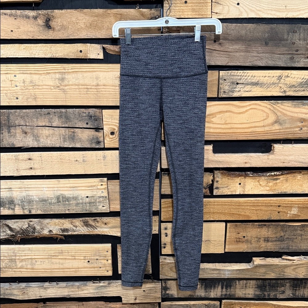 LULULEMON Wunder Under High-Rise Tight
*28" - W5AXCS - Size 4 Luon Variegated‎